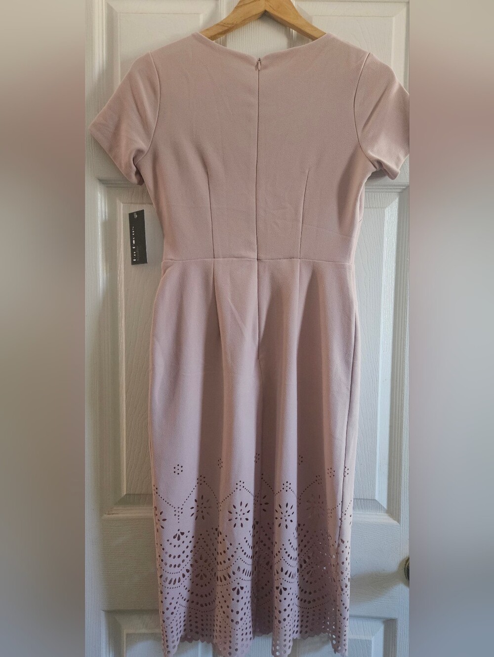 Enfocus Studio Dusty Pink Laser-Cut Tie-Sash Midi Dress - Picture 3 of 5